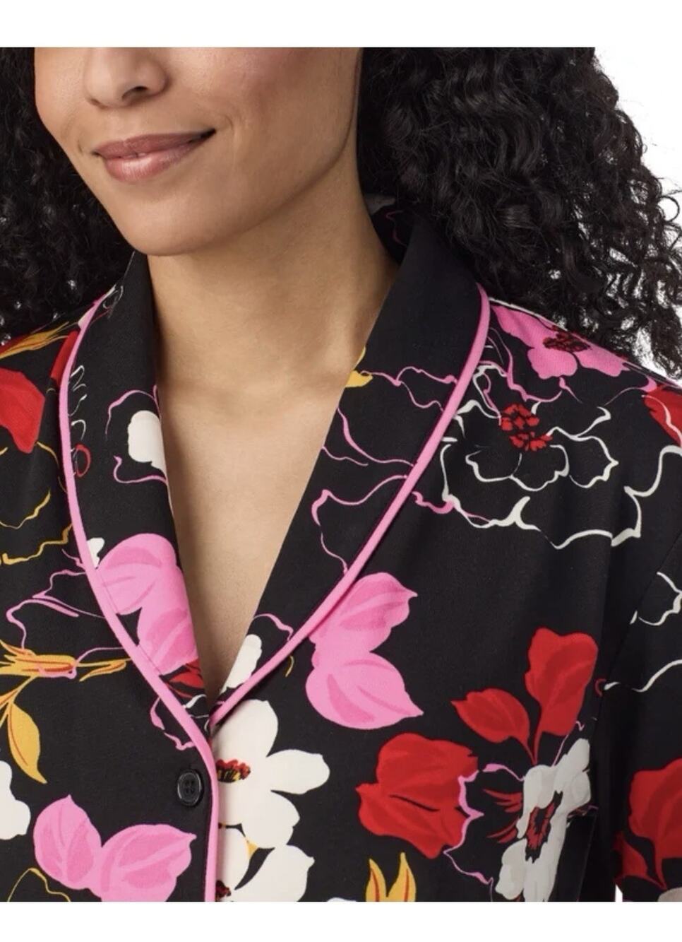Room Service Women's 2-Piece Shawl Collar Pajama Set, Black Floral, Medium